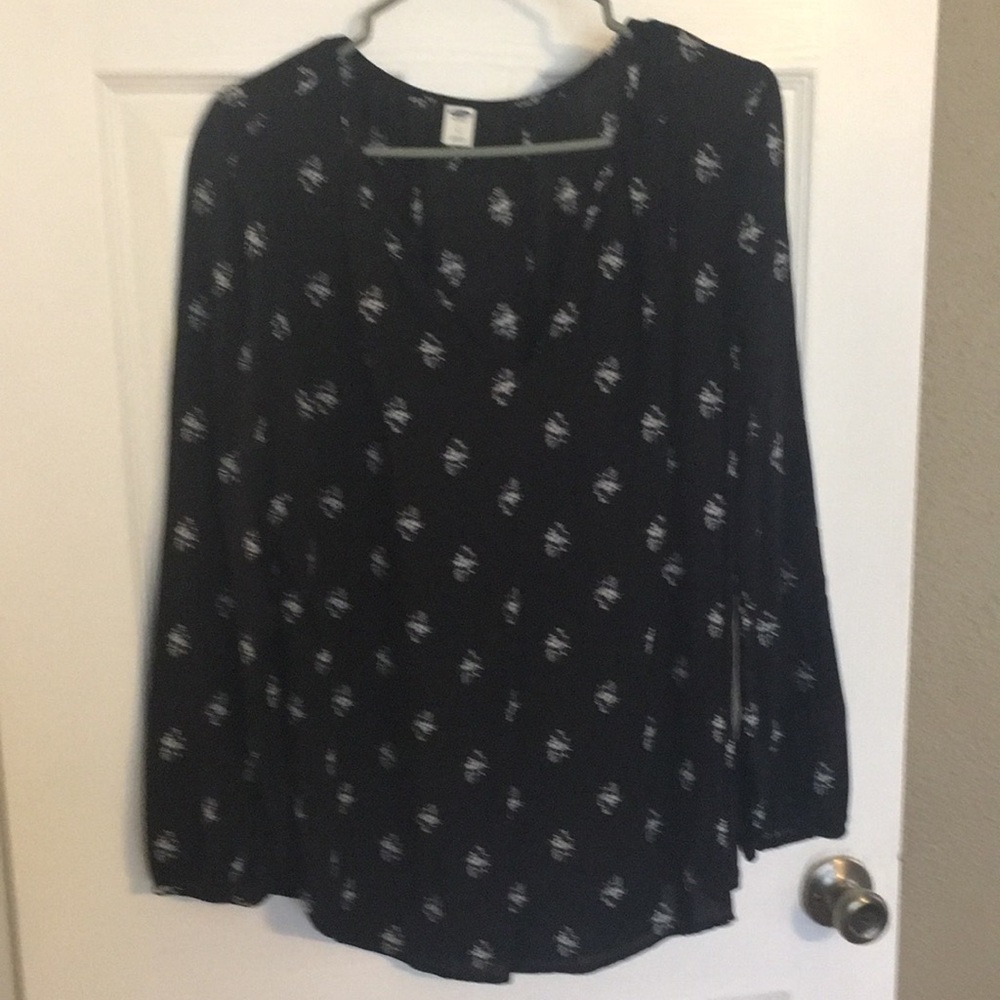 Old Navy ladies L black long sleeve top
